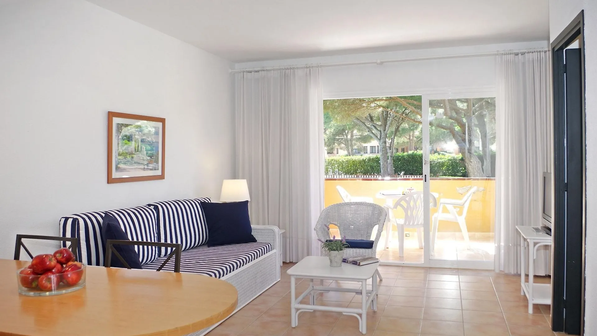 Apartamentos Beach & Golf Resort Pals 0*,