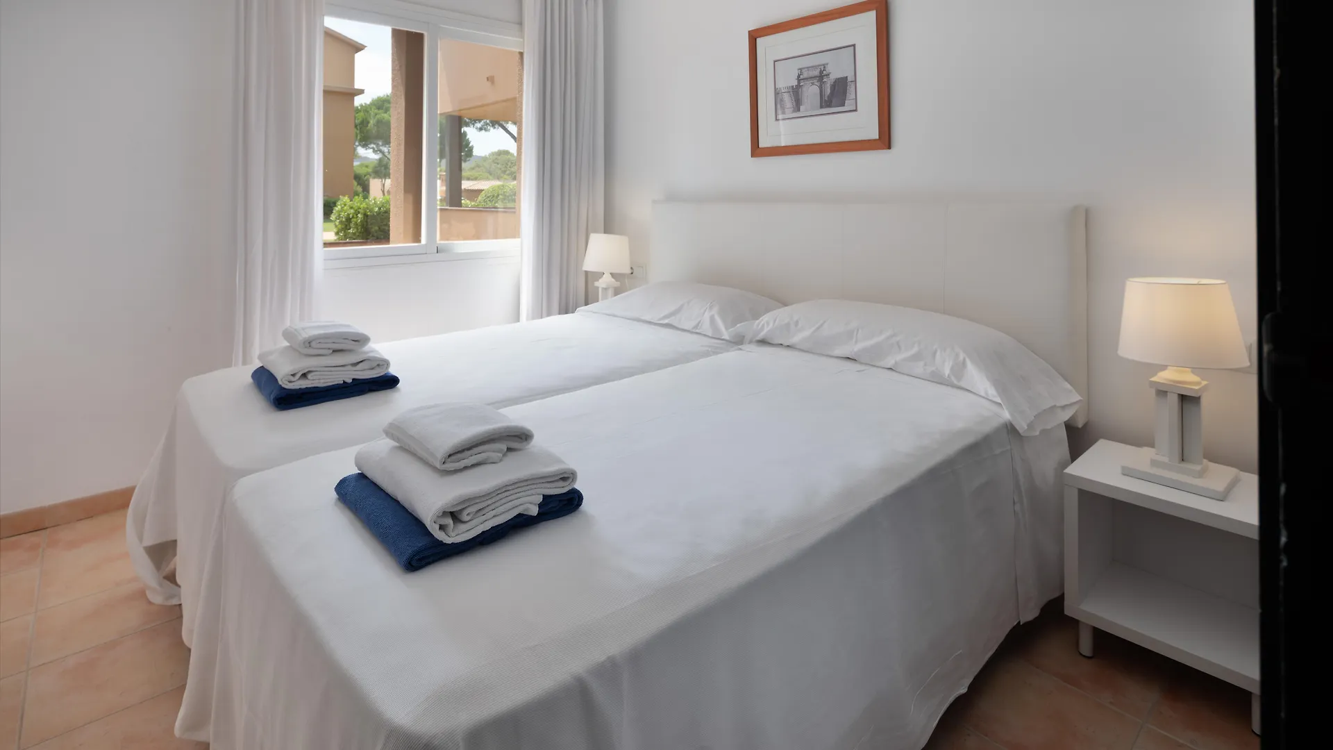 Apartamentos Beach & Golf Resort Pals 0*,