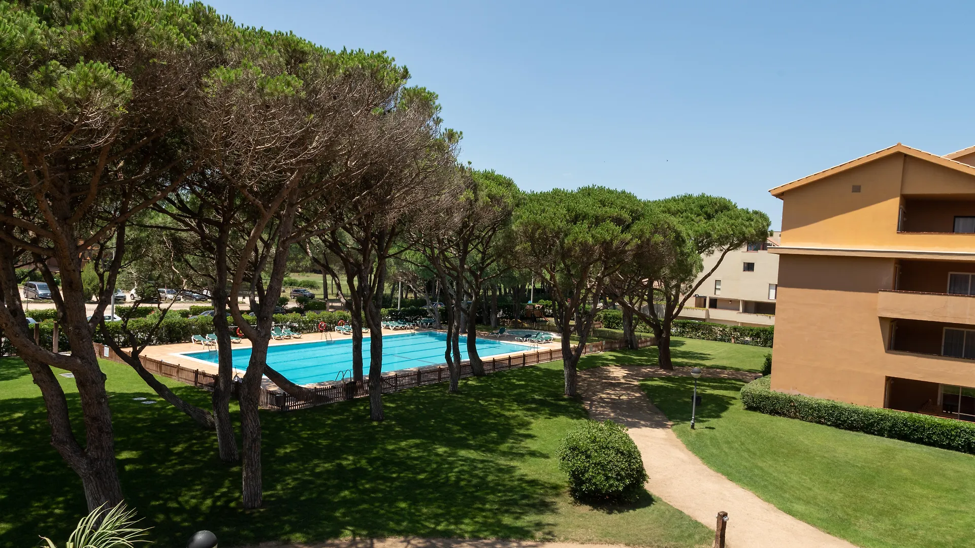 Apartamentos Beach & Golf Resort Pals 0*,  Spain