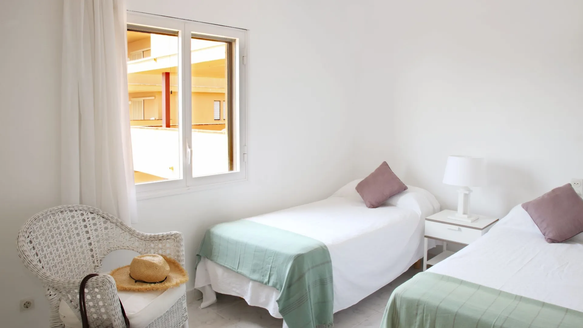 Apartamentos Beach & Golf Resort Pals Apartment